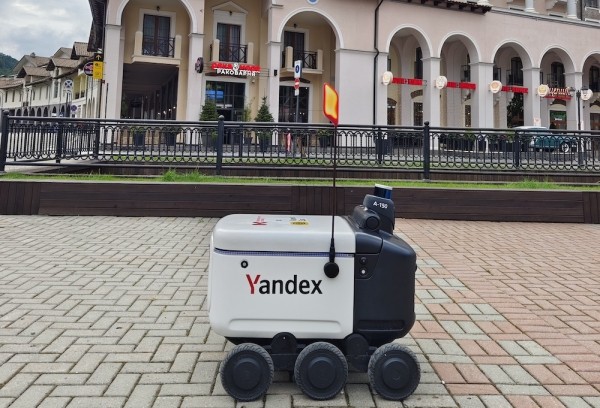 Яндекс запустил роботизированную доставку на курорте Поляна 540
Яндекс запустил роботизированную доставку на курорте Поляна 540