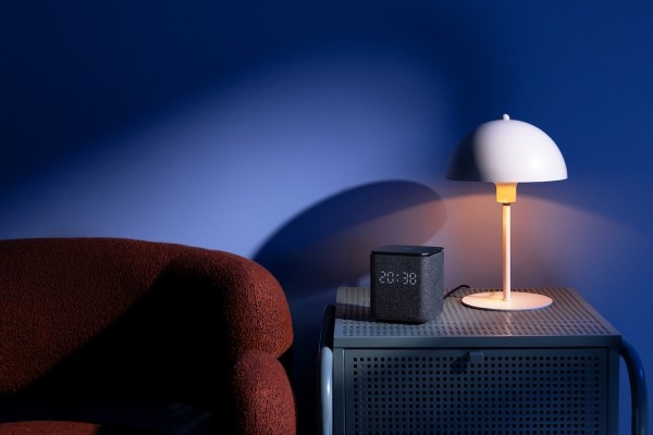 Яндекс представил Станцию Миди
Яндекс представил Станцию Миди